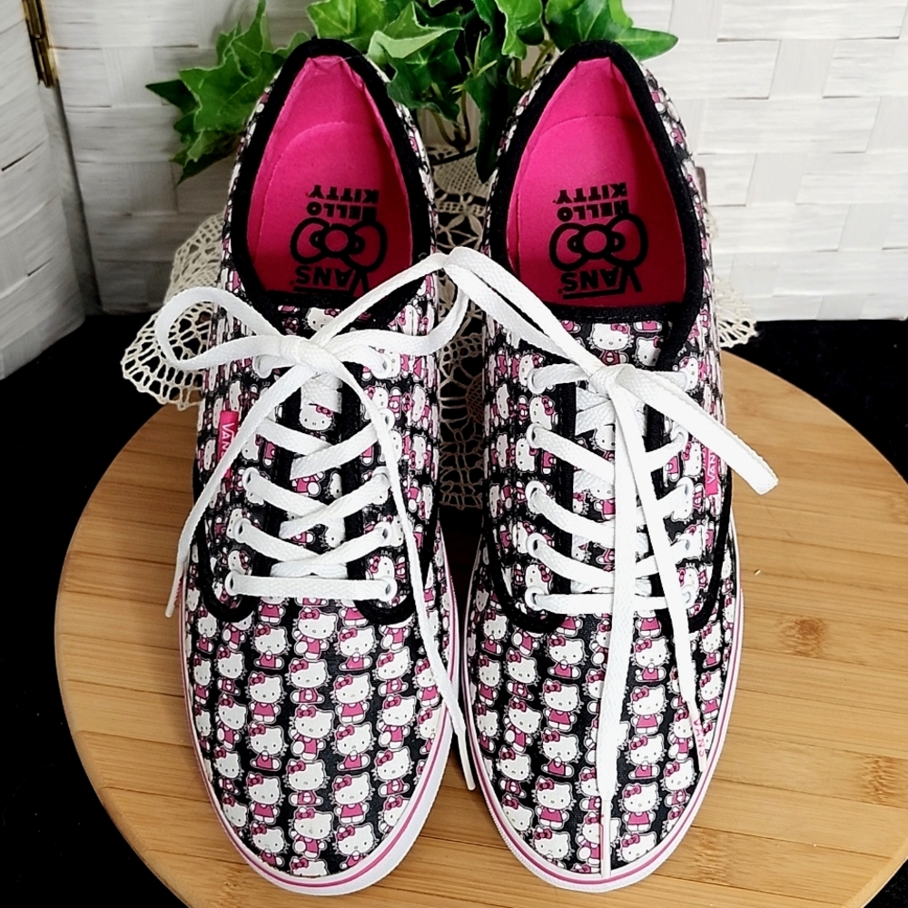 👉*RARE* VANS HELLO KITTY AUTHENTIC ATWOOD LOW BLACK & PINK CANVAS SNEAKERS Sz 9
